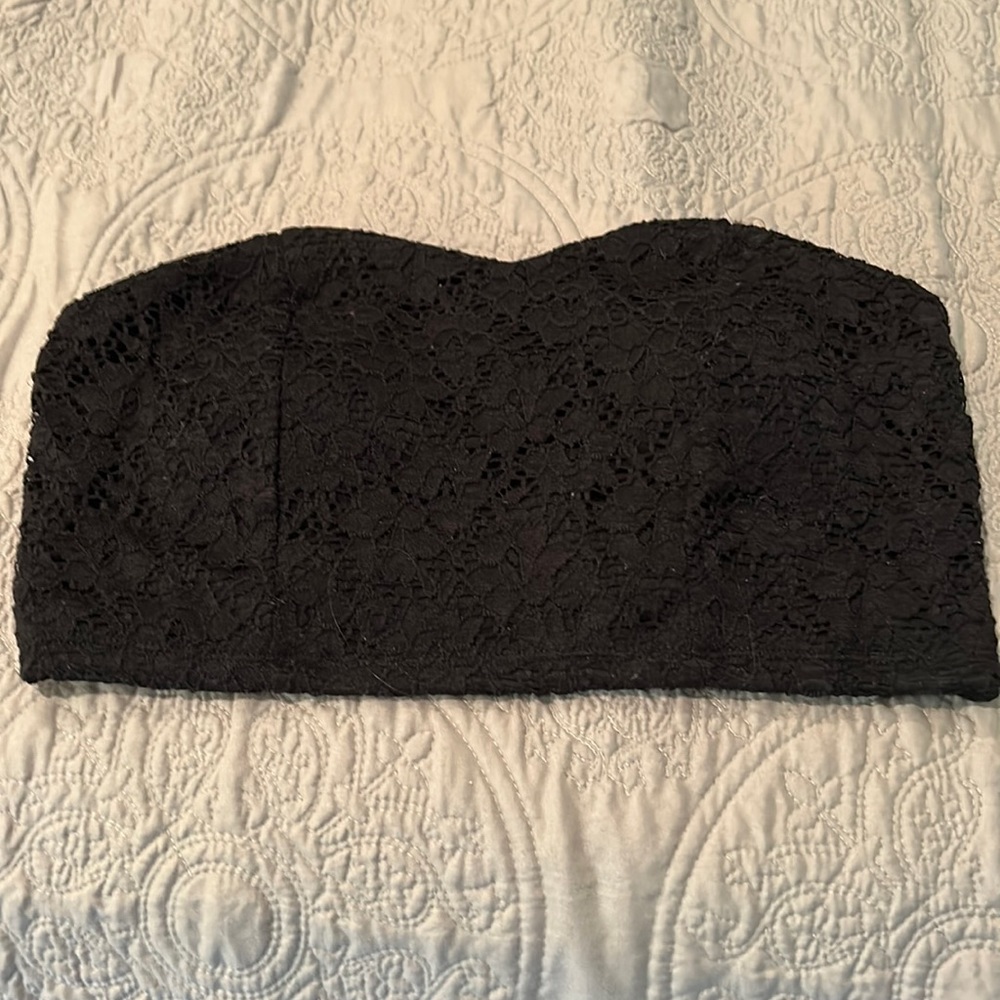 Black lace bandeau . NW T